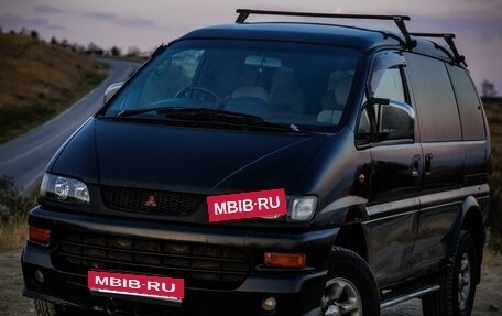 Mitsubishi Delica IV, 2001 год, 920 000 рублей, 4 фотография