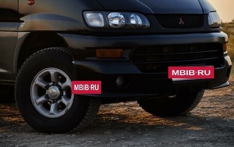 Mitsubishi Delica IV, 2001 год, 920 000 рублей, 3 фотография