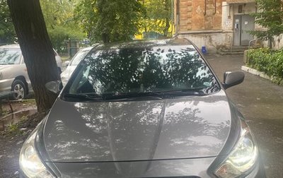 Hyundai Solaris II рестайлинг, 2011 год, 600 000 рублей, 1 фотография