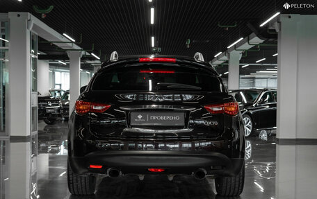 Infiniti QX70, 2015 год, 2 270 000 рублей, 6 фотография