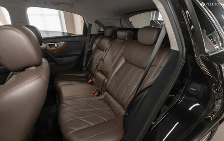Infiniti QX70, 2015 год, 2 270 000 рублей, 13 фотография