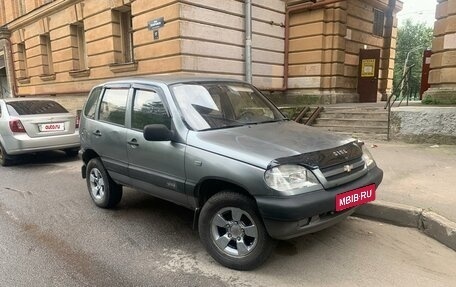 Chevrolet Niva I рестайлинг, 2006 год, 185 000 рублей, 2 фотография