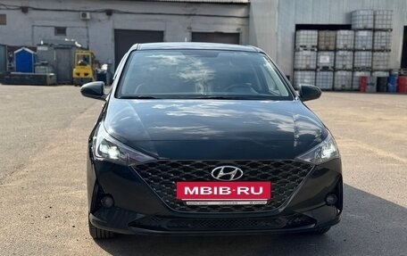 Hyundai Solaris II рестайлинг, 2021 год, 1 700 000 рублей, 3 фотография