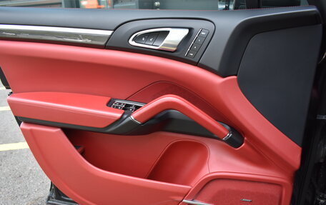 Porsche Cayenne III, 2016 год, 4 990 000 рублей, 28 фотография