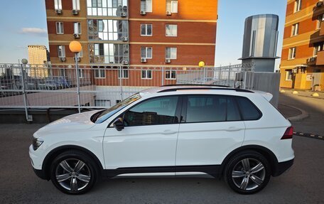 Volkswagen Tiguan II, 2019 год, 2 750 000 рублей, 2 фотография