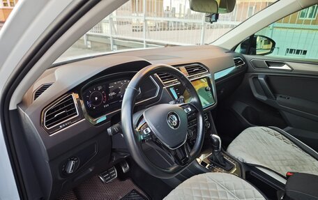 Volkswagen Tiguan II, 2019 год, 2 750 000 рублей, 13 фотография