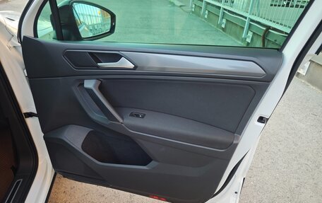 Volkswagen Tiguan II, 2019 год, 2 750 000 рублей, 23 фотография