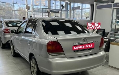Toyota Platz, 2004 год, 388 900 рублей, 4 фотография