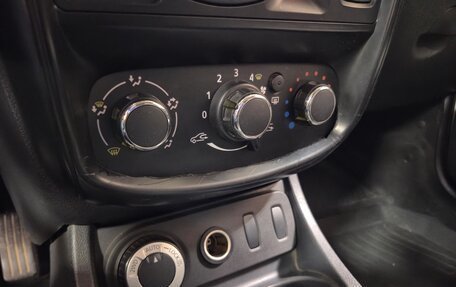 Renault Duster I рестайлинг, 2012 год, 800 000 рублей, 17 фотография