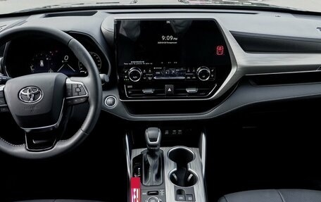 Toyota Highlander, 2025 год, 5 110 000 рублей, 13 фотография