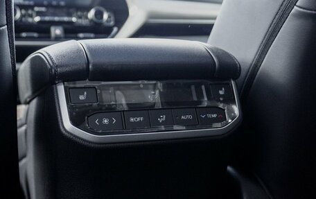 Toyota Highlander, 2025 год, 5 110 000 рублей, 32 фотография