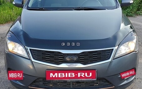 KIA cee'd I рестайлинг, 2010 год, 749 000 рублей, 3 фотография