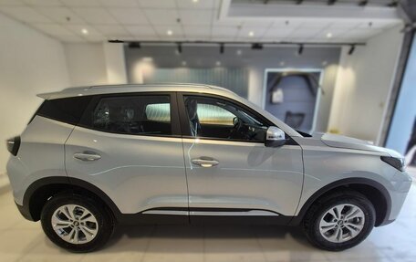 Chery Tiggo 4 I рестайлинг, 2025 год, 2 099 000 рублей, 8 фотография