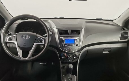 Hyundai Solaris II рестайлинг, 2012 год, 820 000 рублей, 14 фотография