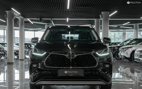 Toyota Highlander, 2024 год, 5 100 000 рублей, 3 фотография
