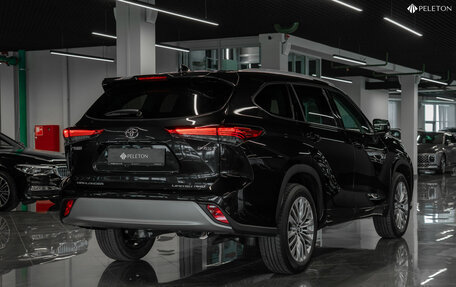Toyota Highlander, 2024 год, 5 100 000 рублей, 5 фотография