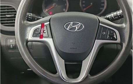 Hyundai Solaris II рестайлинг, 2012 год, 820 000 рублей, 24 фотография