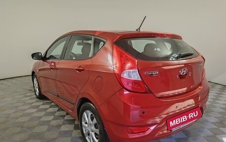 Hyundai Solaris II рестайлинг, 2012 год, 820 000 рублей, 7 фотография