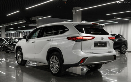 Toyota Highlander, 2025 год, 5 200 000 рублей, 4 фотография