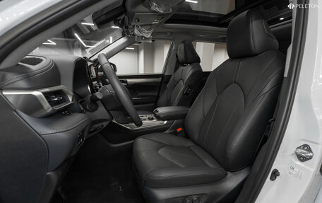 Toyota Highlander, 2025 год, 5 200 000 рублей, 9 фотография