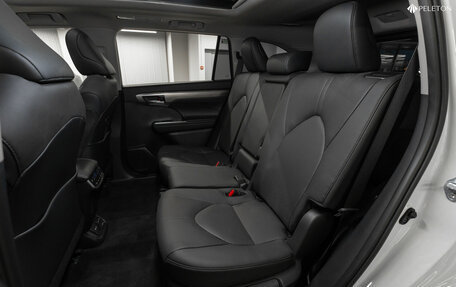 Toyota Highlander, 2025 год, 5 200 000 рублей, 14 фотография