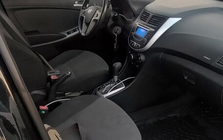 Hyundai Solaris II рестайлинг, 2014 год, 730 000 рублей, 4 фотография