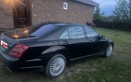 Mercedes-Benz S-Класс, 2010 год, 1 700 000 рублей, 2 фотография