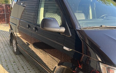 Volkswagen Caravelle T6 рестайлинг, 2015 год, 2 490 000 рублей, 10 фотография