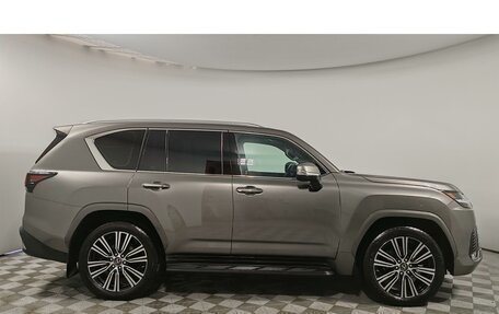 Lexus LX, 2023 год, 16 000 000 рублей, 4 фотография