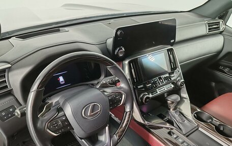 Lexus LX, 2023 год, 16 000 000 рублей, 23 фотография