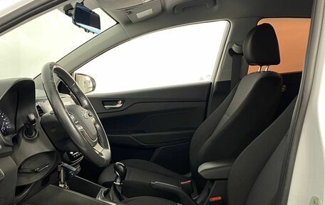 Hyundai Solaris II рестайлинг, 2018 год, 1 220 000 рублей, 10 фотография