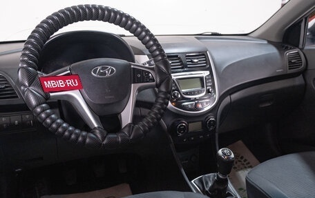 Hyundai Solaris II рестайлинг, 2011 год, 699 000 рублей, 7 фотография