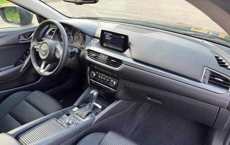 Mazda 6, 2018 год, 2 150 000 рублей, 27 фотография