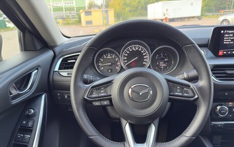 Mazda 6, 2018 год, 2 150 000 рублей, 31 фотография