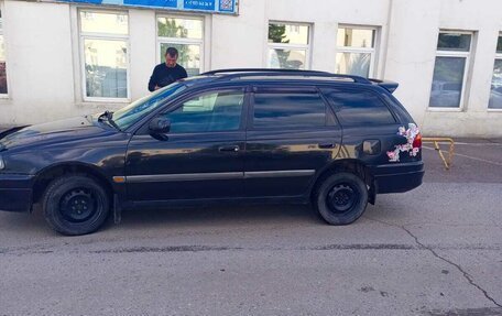 Toyota Caldina, 1998 год, 420 000 рублей, 3 фотография