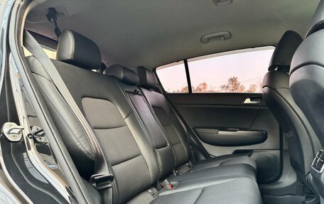 KIA Sportage IV рестайлинг, 2018 год, 2 180 000 рублей, 10 фотография