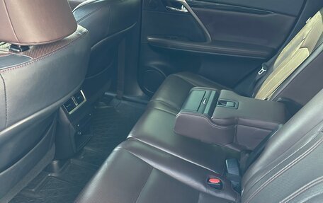 Lexus RX IV рестайлинг, 2018 год, 3 590 000 рублей, 8 фотография