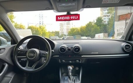 Audi A3, 2019 год, 2 370 000 рублей, 13 фотография