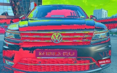 Volkswagen Tiguan II, 2017 год, 2 300 000 рублей, 7 фотография