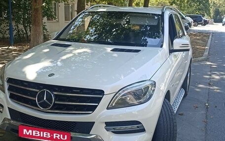 Mercedes-Benz M-Класс, 2012 год, 2 100 000 рублей, 5 фотография
