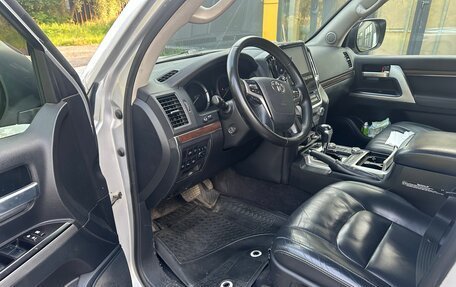 Toyota Land Cruiser 200, 2015 год, 4 299 000 рублей, 6 фотография