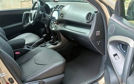 Toyota RAV4, 2011 год, 1 750 000 рублей, 17 фотография