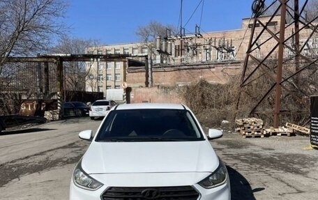 Hyundai Solaris II рестайлинг, 2017 год, 950 000 рублей, 3 фотография