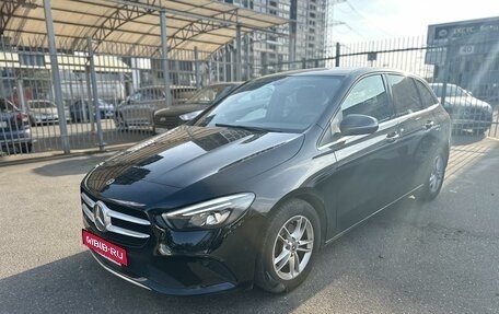 Mercedes-Benz B-Класс, 2019 год, 2 099 000 рублей, 1 фотография