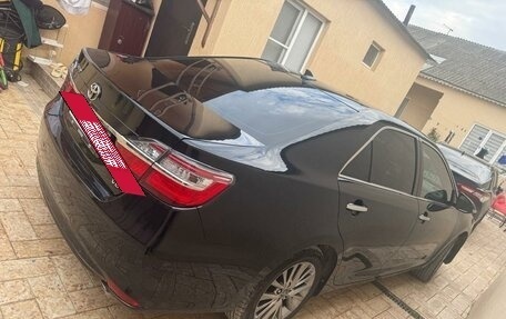 Toyota Camry, 2018 год, 2 250 000 рублей, 2 фотография