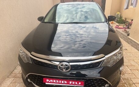 Toyota Camry, 2018 год, 2 250 000 рублей, 4 фотография