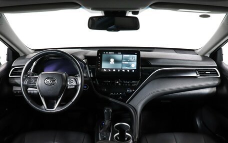 Toyota Camry, 2023 год, 3 490 000 рублей, 12 фотография