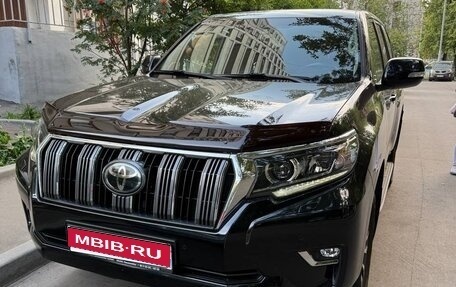Toyota Land Cruiser Prado 150 рестайлинг 2, 2018 год, 4 849 000 рублей, 1 фотография