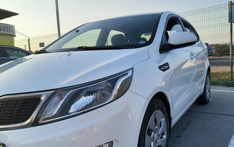 KIA Rio III рестайлинг, 2014 год, 1 100 000 рублей, 4 фотография
