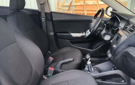 KIA Rio III рестайлинг, 2014 год, 1 100 000 рублей, 20 фотография